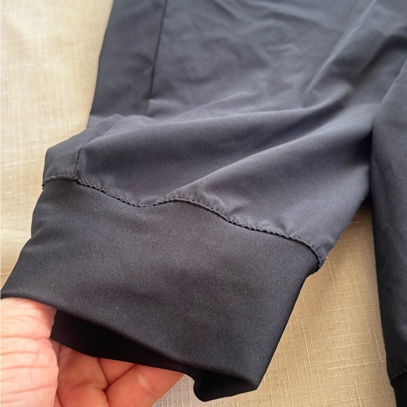 Under Armour Black Athletic Jogger Pants Size L Lightweight Training - Picture 4 of 4